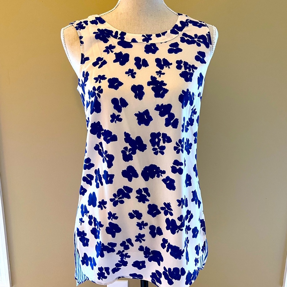 CAbi Hi-Low Top Vintage Floral